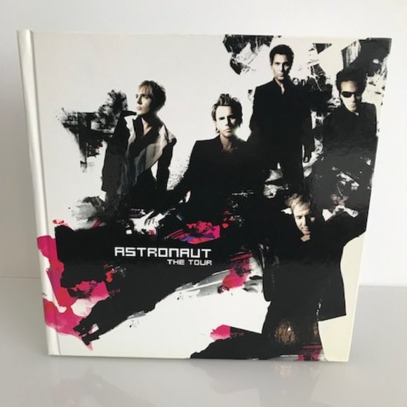 Duran Duran Astronaut The Tour 2005 Hardback Pop Up Book - Picture 1 of 16